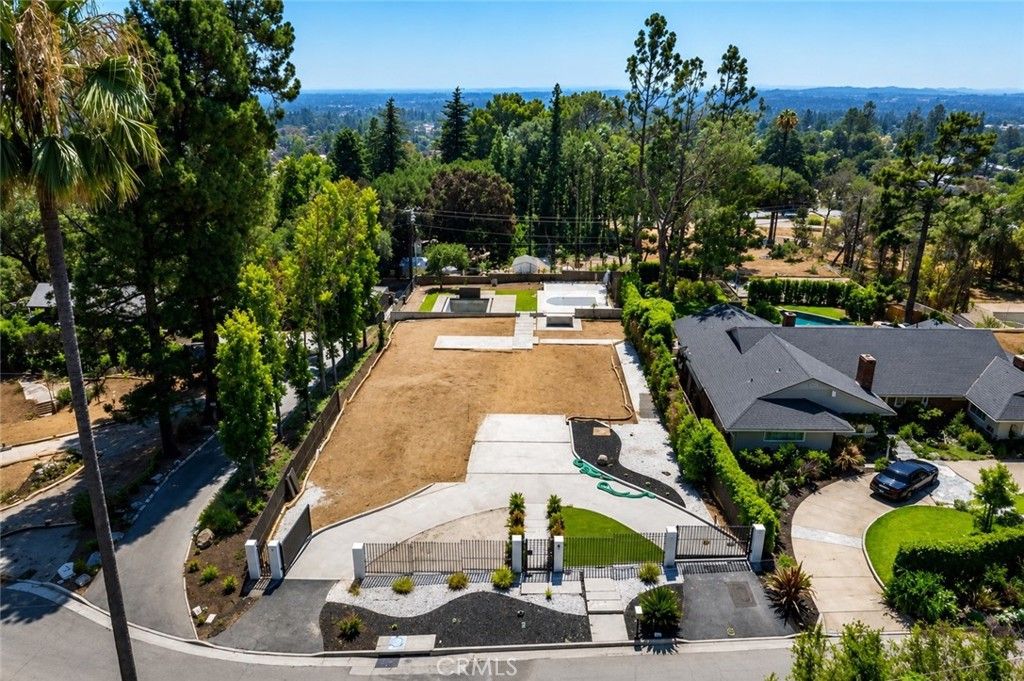 1400 E Palm Street, Altadena, CA 91001