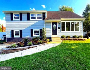 7 COLEMAN RD, Berlin, NJ 08009