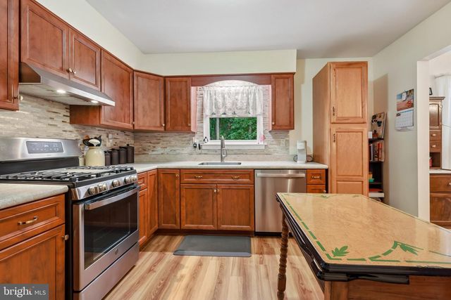311 BOBOLINK BLVD, Browns Mills, NJ 08015