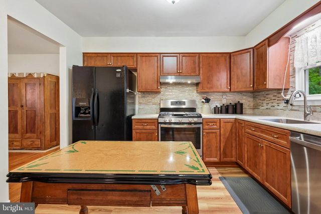 311 BOBOLINK BLVD, Browns Mills, NJ 08015