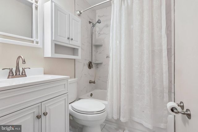 311 BOBOLINK BLVD, Browns Mills, NJ 08015