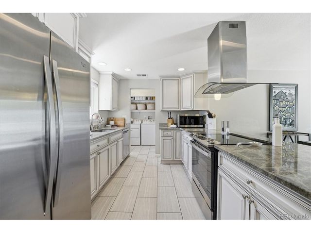 3506 Newland St, Wheat Ridge, CO 80033