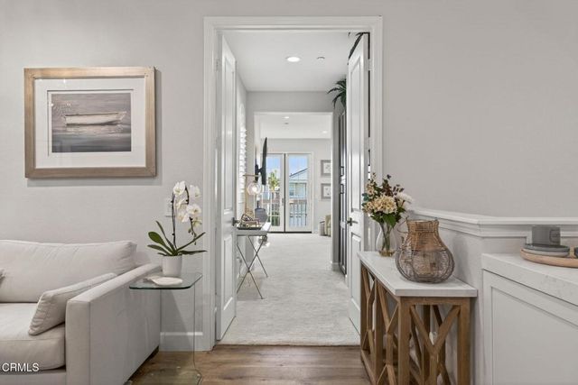 4045 Harbour Island Lane, Oxnard, CA 93035