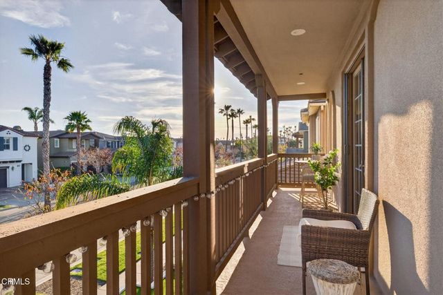 4045 Harbour Island Lane, Oxnard, CA 93035