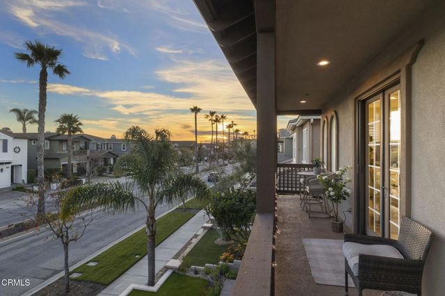 4045 Harbour Island Lane, Oxnard, CA 93035