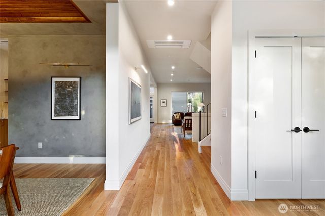 2010 McGilvra Boulevard E, Seattle, WA 98112