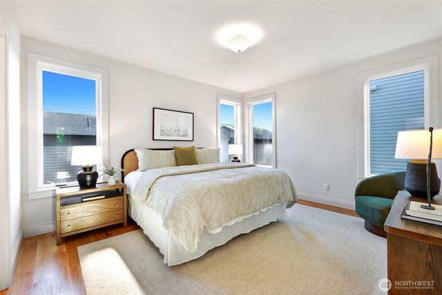 2010 McGilvra Boulevard E, Seattle, WA 98112
