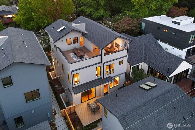 2010 McGilvra Boulevard E, Seattle, WA 98112
