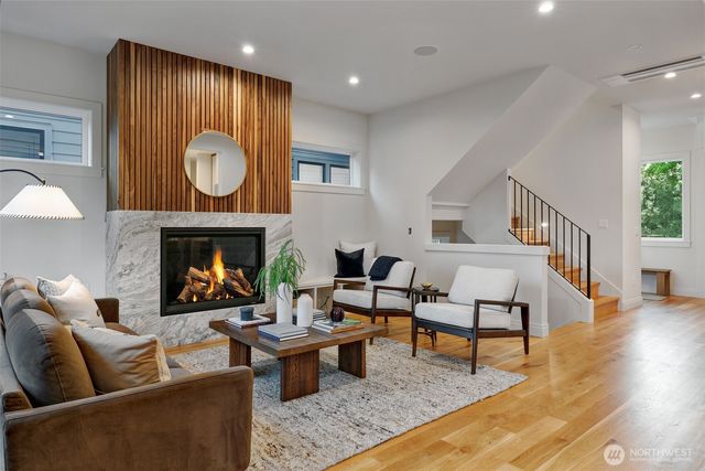 2010 McGilvra Boulevard E, Seattle, WA 98112
