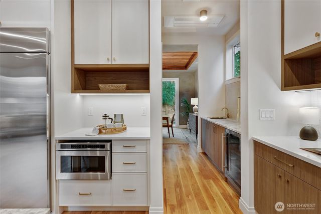 2010 McGilvra Boulevard E, Seattle, WA 98112