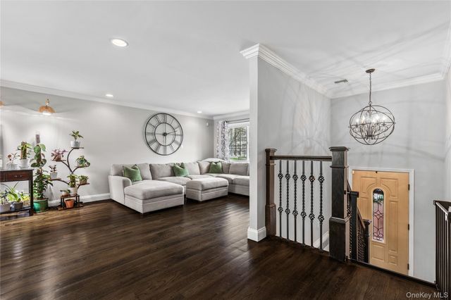 239 Davis Avenue, White Plains, NY 10605