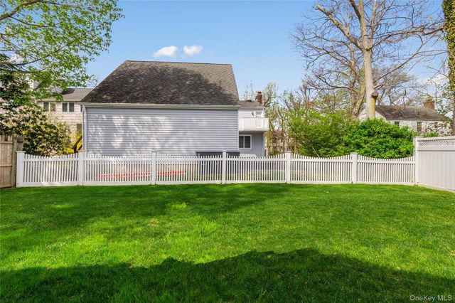 239 Davis Avenue, White Plains, NY 10605