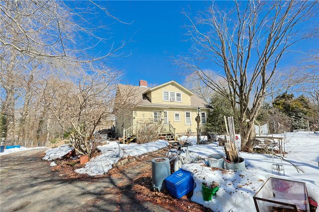 29 North Lake Drive, Barrington, RI 02806