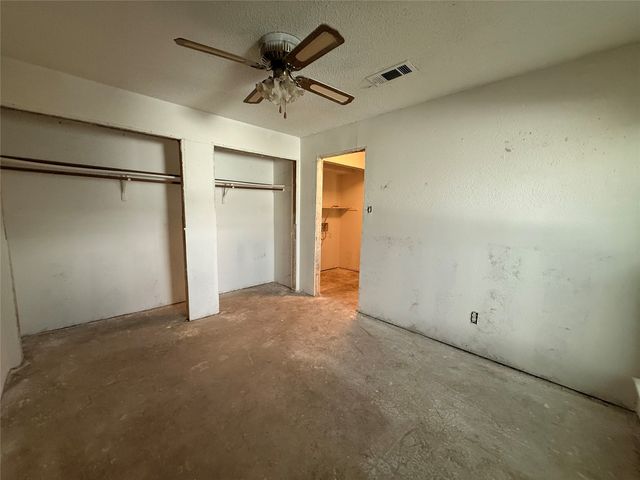 2916 Canis Circle, Garland, TX 75044