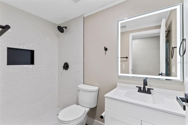 1130 CARLSON DRIVE, Orlando, FL 32804