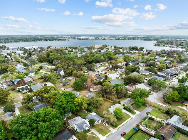 1130 CARLSON DRIVE, Orlando, FL 32804