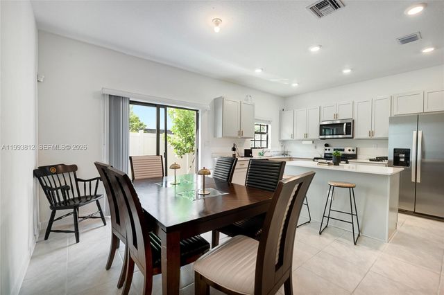 834 SW 11th Ter 834, Florida City, FL 33034