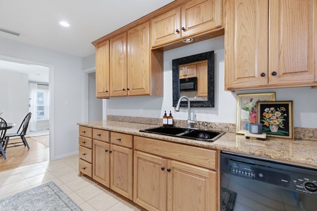 3266 Marys Lane, Fort Worth, TX 76116