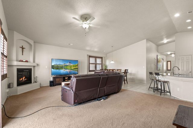 7125 Napoleon Road NE, Rio Rancho, NM 87144