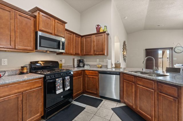 7125 Napoleon Road NE, Rio Rancho, NM 87144