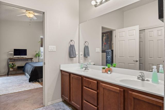 7125 Napoleon Road NE, Rio Rancho, NM 87144