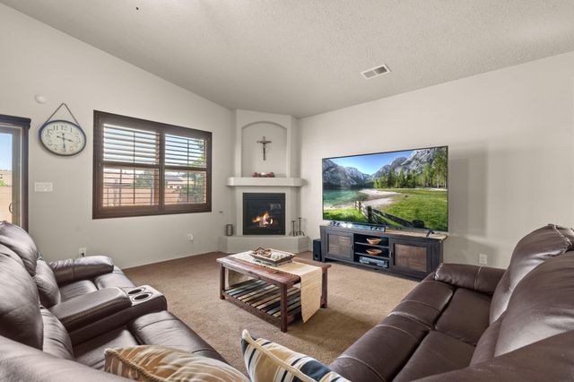 7125 Napoleon Road NE, Rio Rancho, NM 87144
