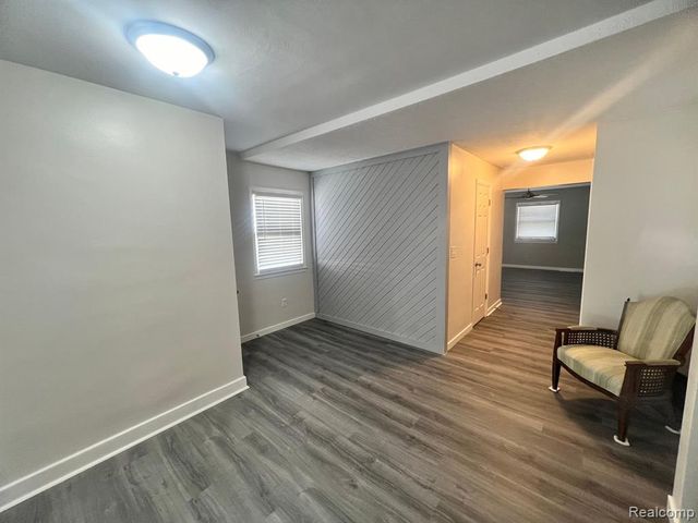 5838 S Martin Luther King Jr Boulevard, Lansing, MI 48911