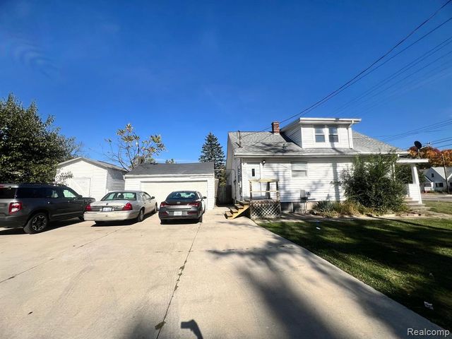 5838 S Martin Luther King Jr Boulevard, Lansing, MI 48911