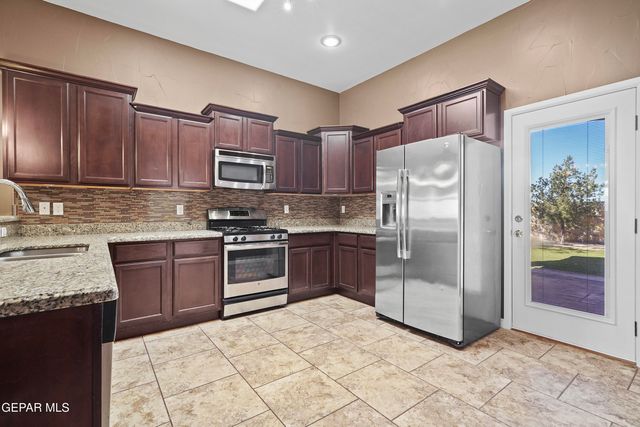 3265 PERCHERON Place, El Paso, TX 79938