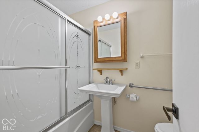 10788 E County Road 100 S, Indianapolis, IN 46231