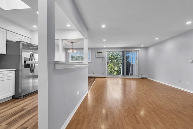 9445 Kenton Avenue 408, Skokie, IL 60076