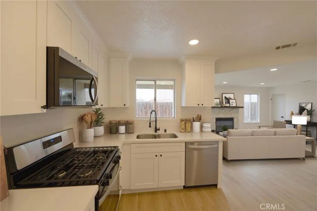 14441 Linden Street, Hesperia, CA 92345