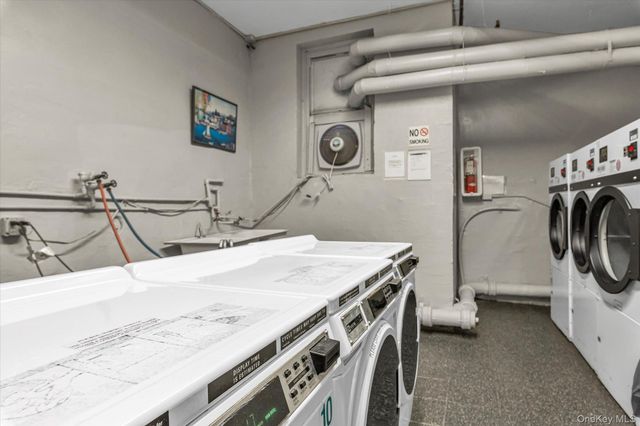 67-12 Yellowstone Boulevard E8, Forest Hills, NY 11375