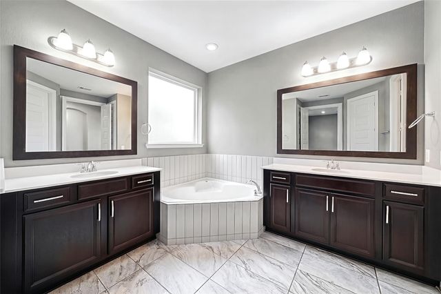 4030 Brookfield Run Lane, Sugar Land, TX 77479