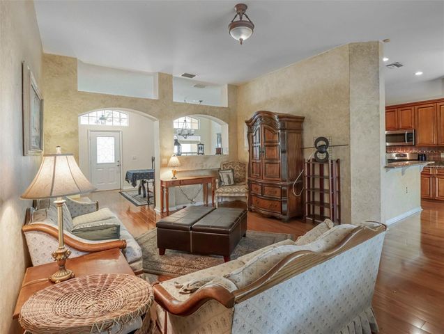 10110 WHISPER POINTE DRIVE, Tampa, FL 33647