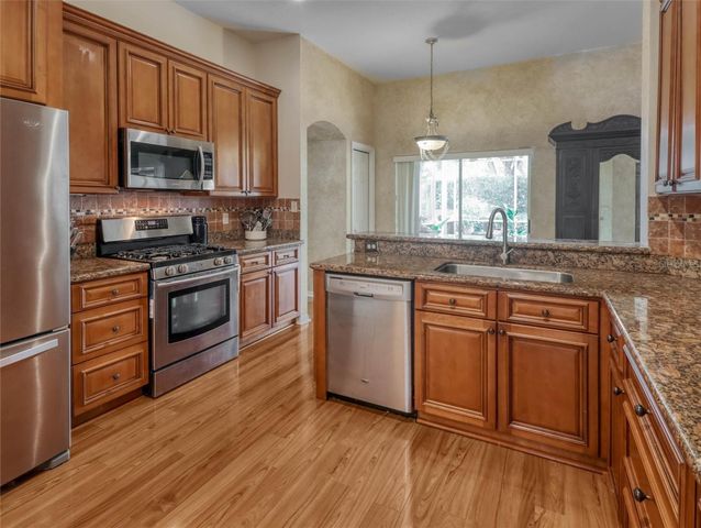 10110 WHISPER POINTE DRIVE, Tampa, FL 33647
