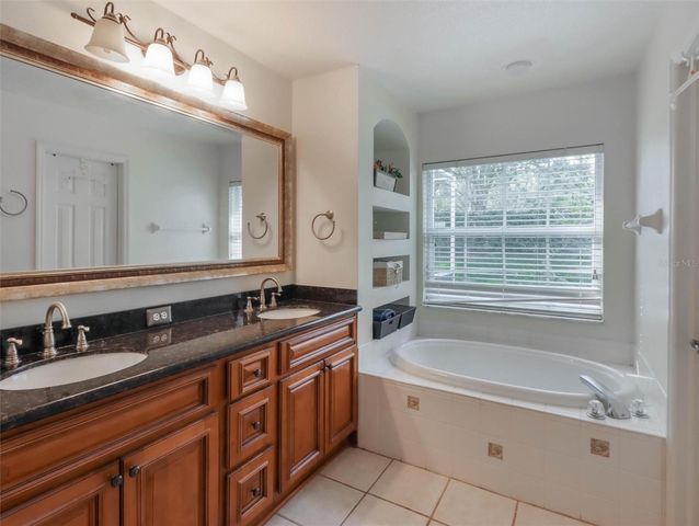 10110 WHISPER POINTE DRIVE, Tampa, FL 33647