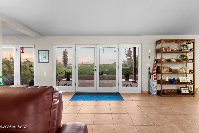 4015 E Camino Llanoso, Tucson, AZ 85718