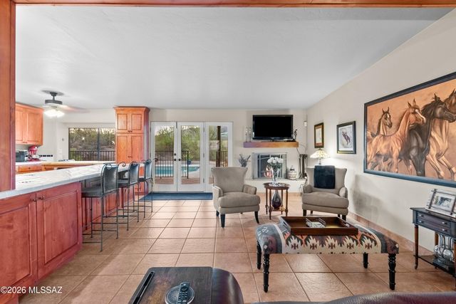 4015 E Camino Llanoso, Tucson, AZ 85718