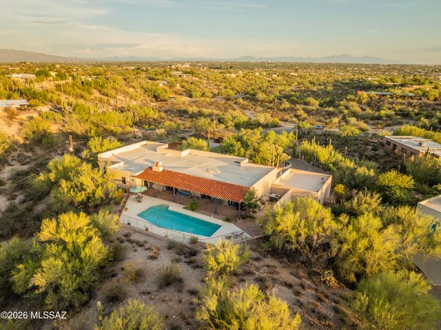 4015 E Camino Llanoso, Tucson, AZ 85718
