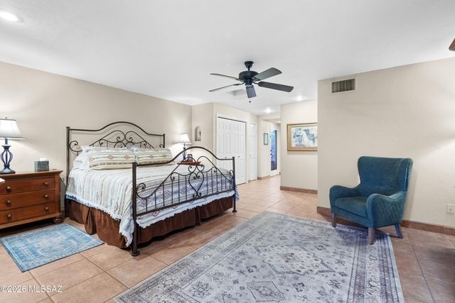4015 E Camino Llanoso, Tucson, AZ 85718