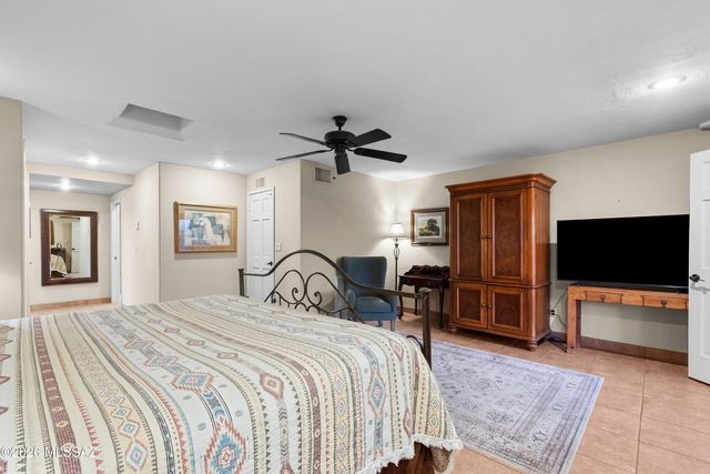 4015 E Camino Llanoso, Tucson, AZ 85718