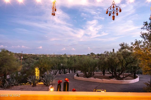 4015 E Camino Llanoso, Tucson, AZ 85718