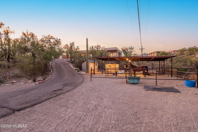 4015 E Camino Llanoso, Tucson, AZ 85718
