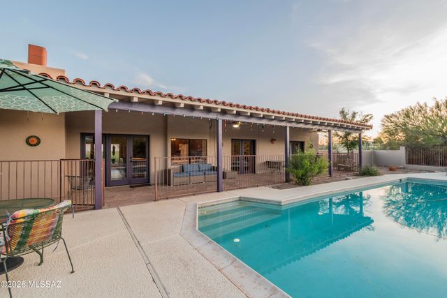4015 E Camino Llanoso, Tucson, AZ 85718