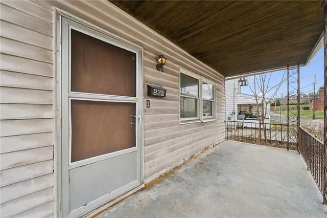 504 Fair Oaks Street, Stowe Twp, PA 15136