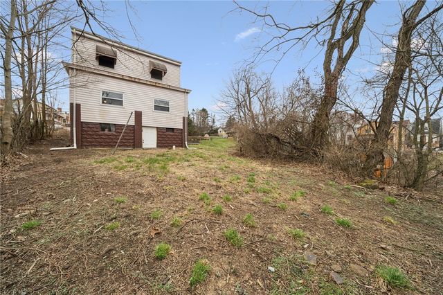 504 Fair Oaks Street, Stowe Twp, PA 15136