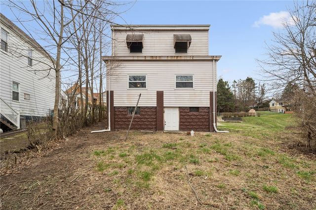 504 Fair Oaks Street, Stowe Twp, PA 15136