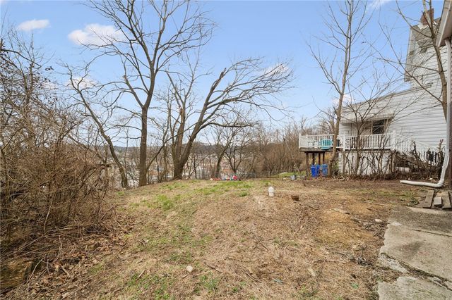 504 Fair Oaks Street, Stowe Twp, PA 15136