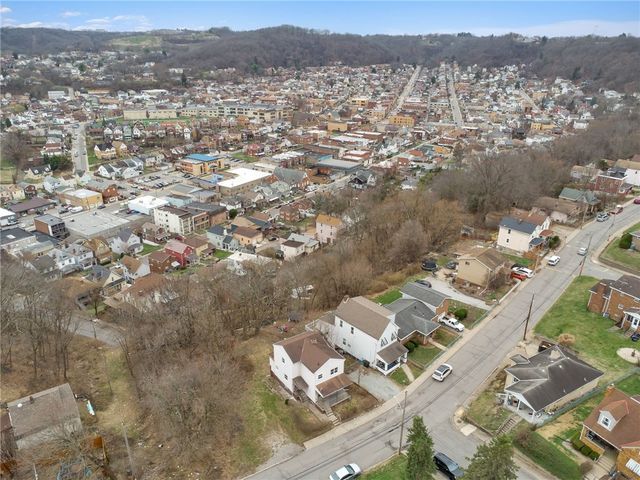 504 Fair Oaks Street, Stowe Twp, PA 15136